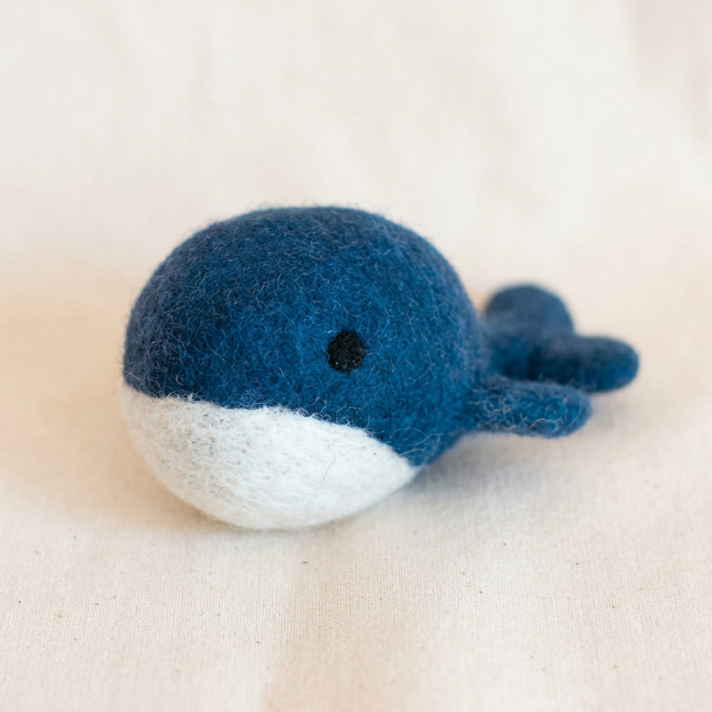 Whale Wool Dog &amp; Cat Toy
