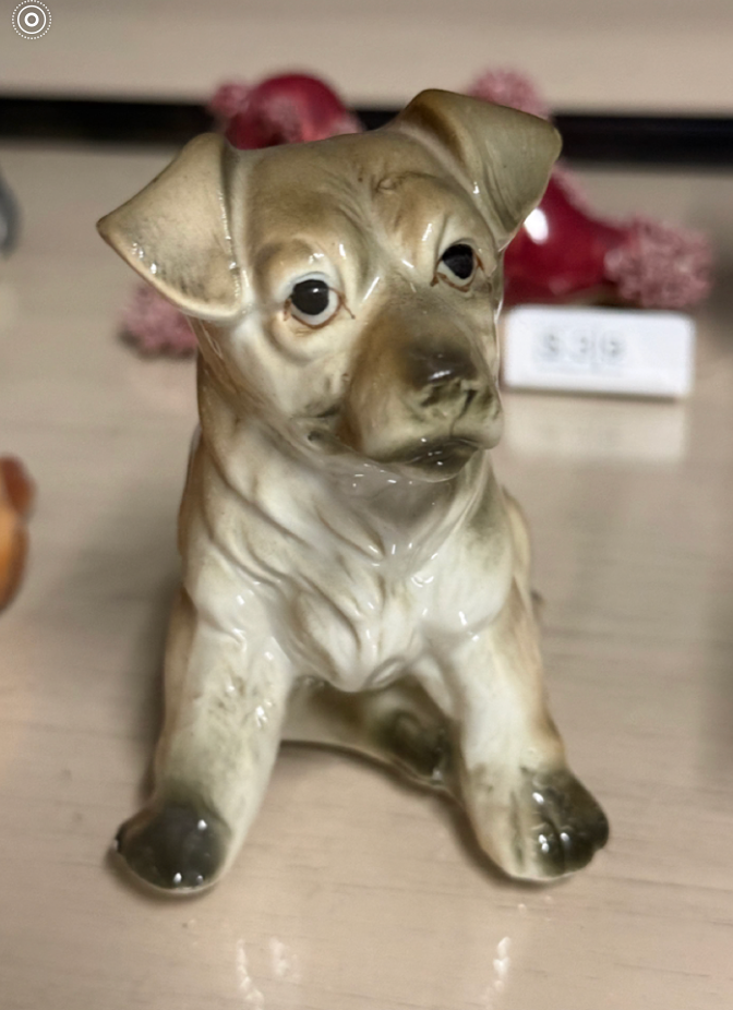 Figurine - Grey Dog