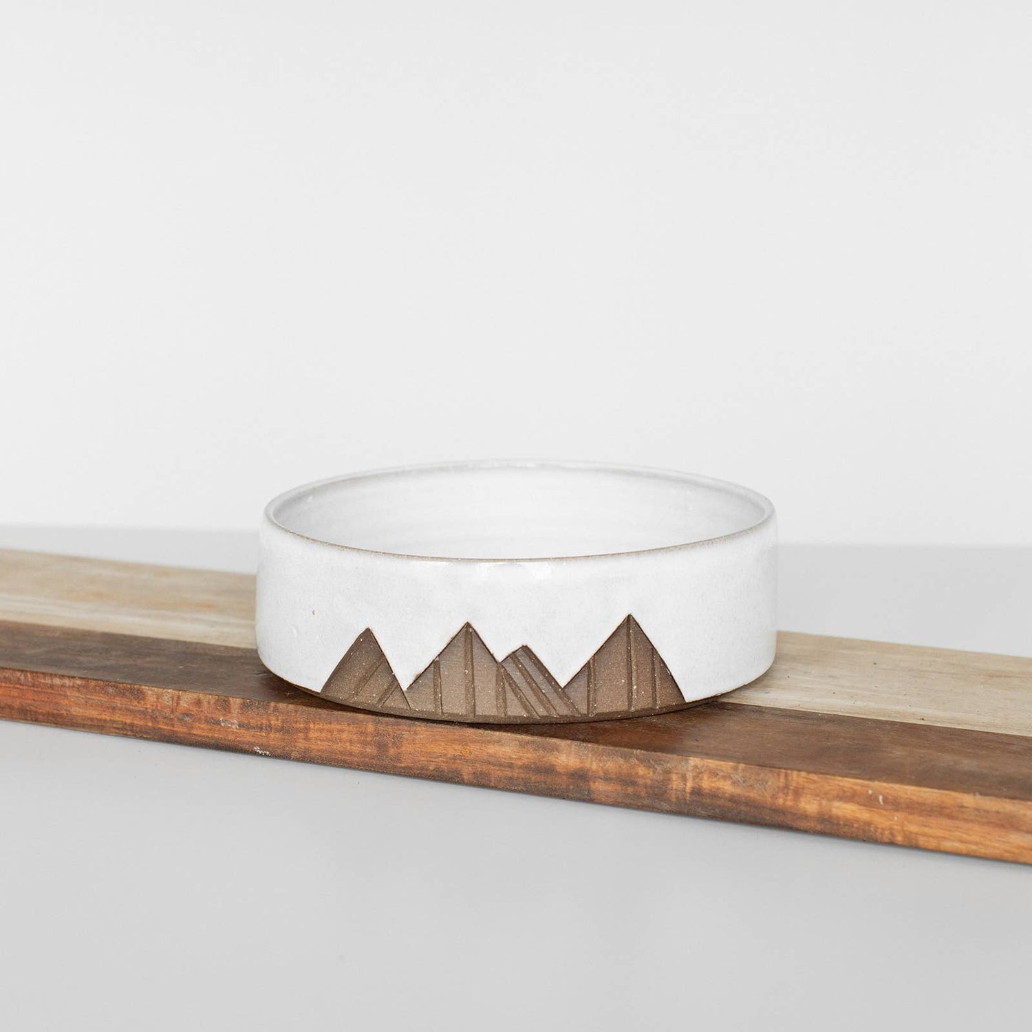 Carved Mountain Bowl - THE BOXER