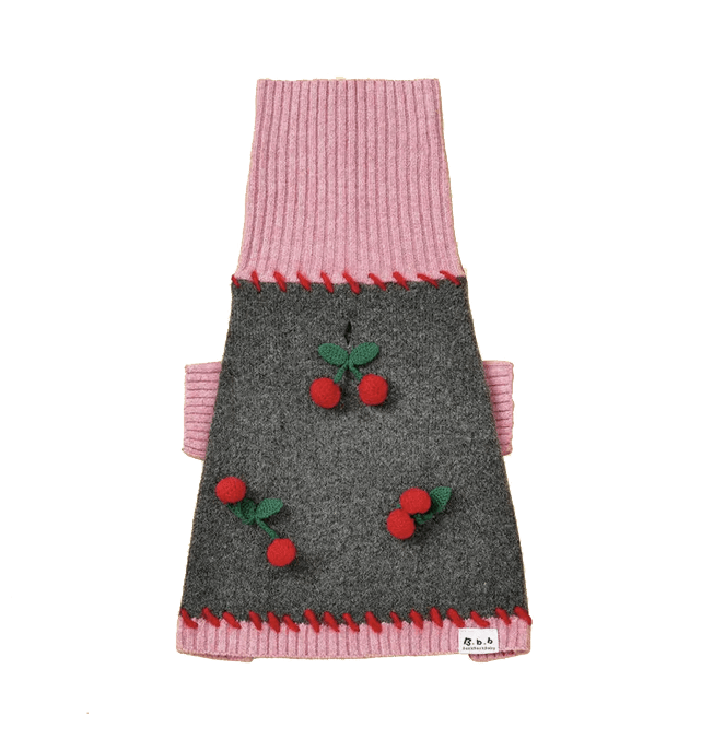 Cherry Kiss Sweater - THE BOXER